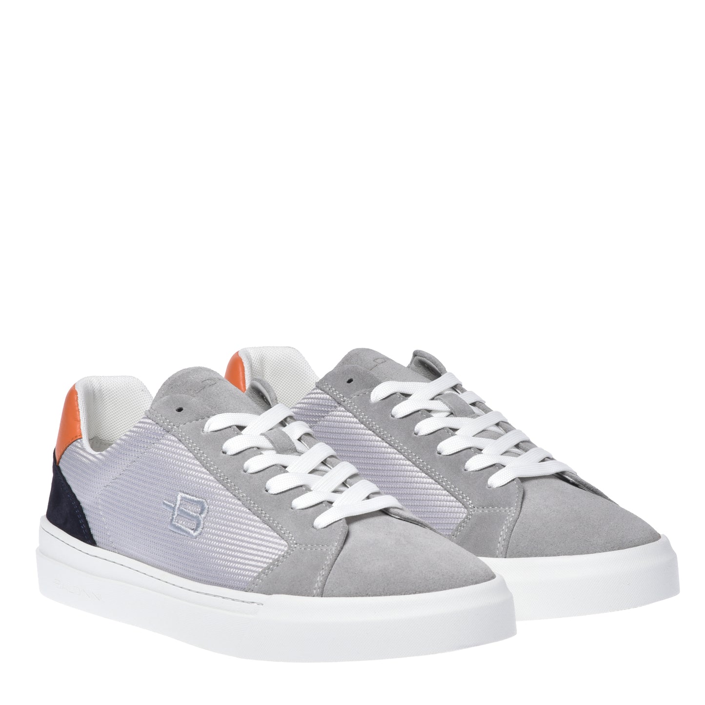 Sneakers grises en daim