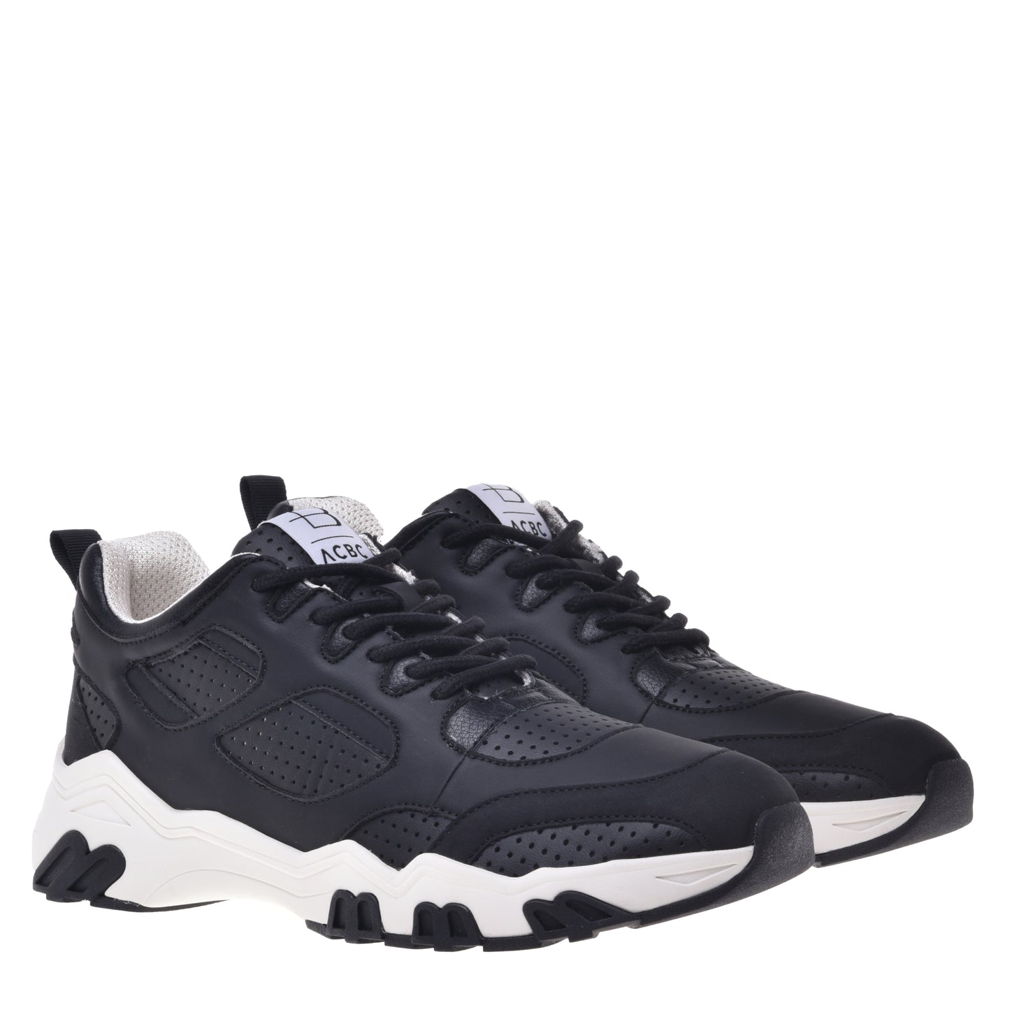 Sneakers noires en éco-cuir