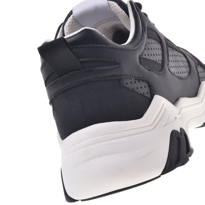 Sneakers noires en éco-cuir