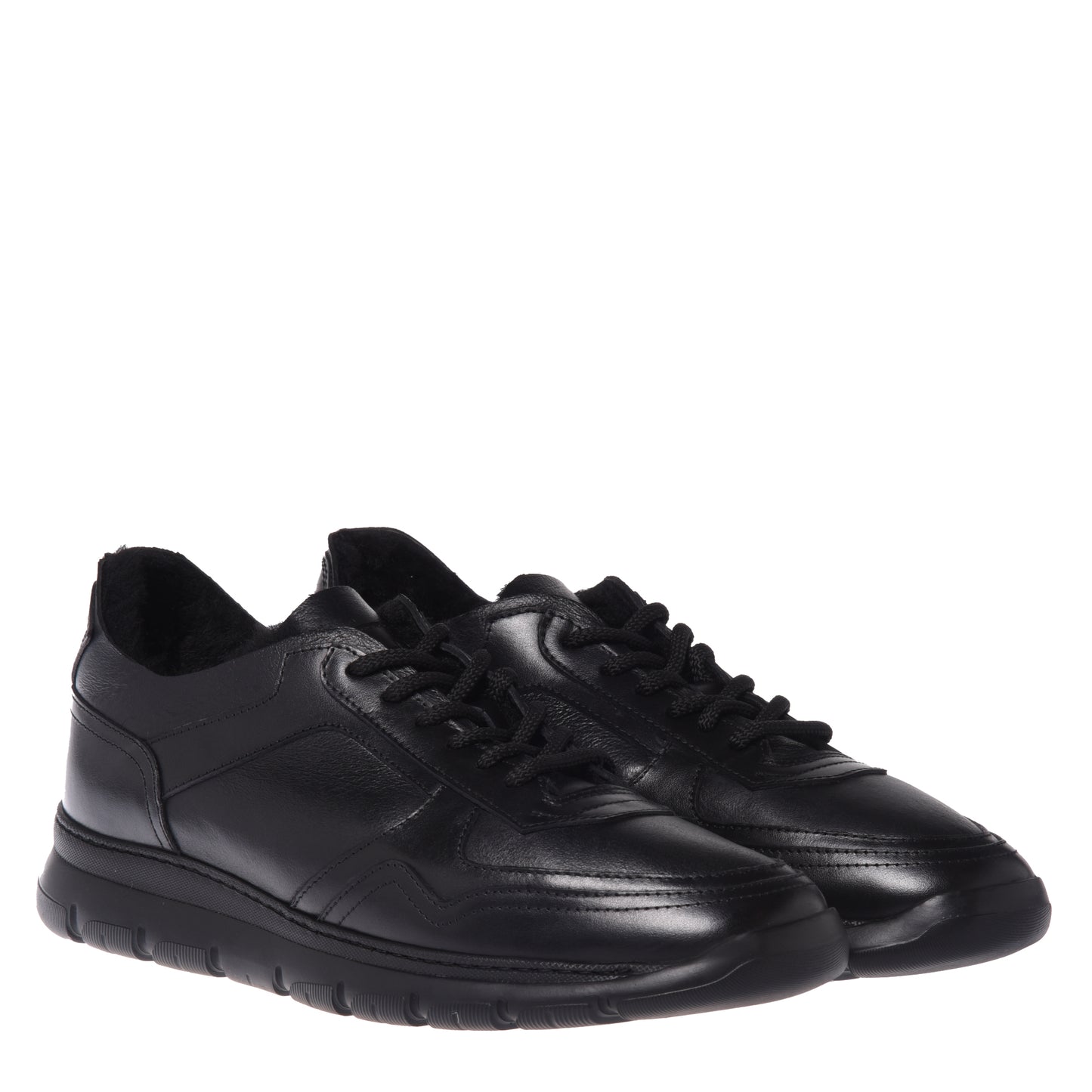 Baskets en cuir noir