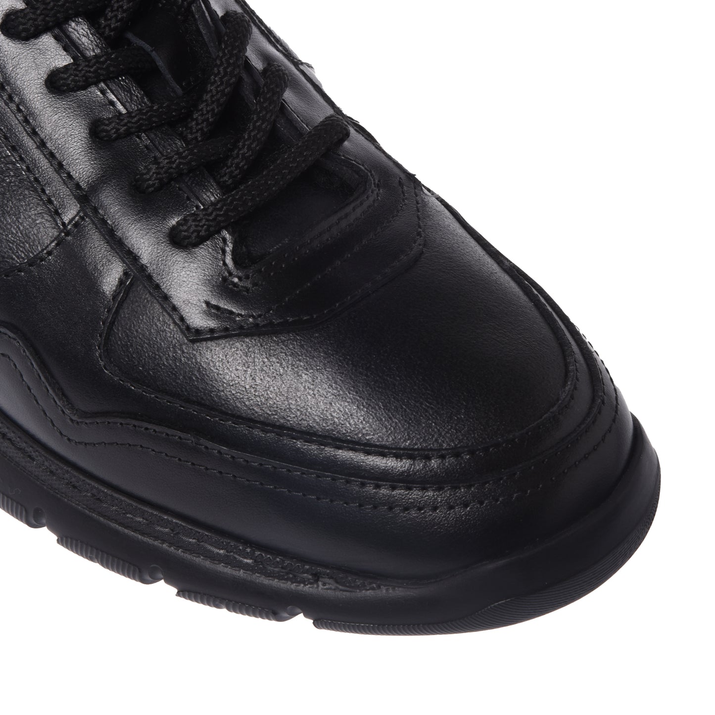 Baskets en cuir noir