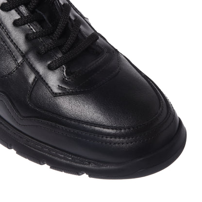 Baskets en cuir noir