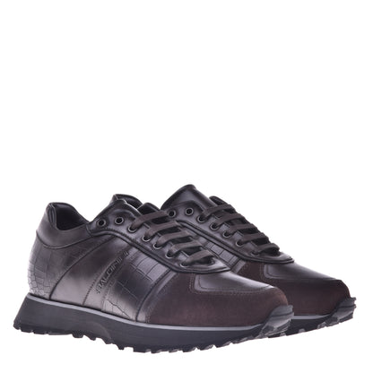 Baskets motif croco et cuir marron foncé