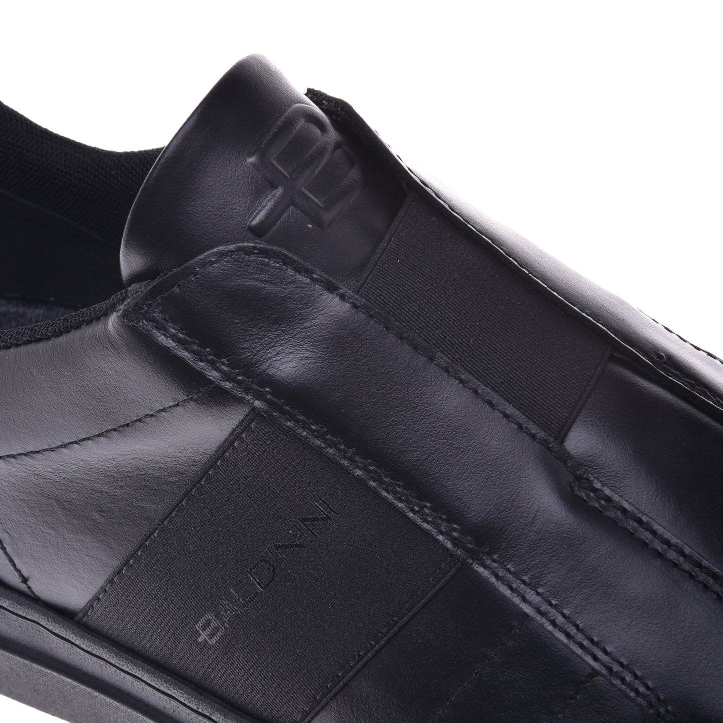 Baskets en cuir noir