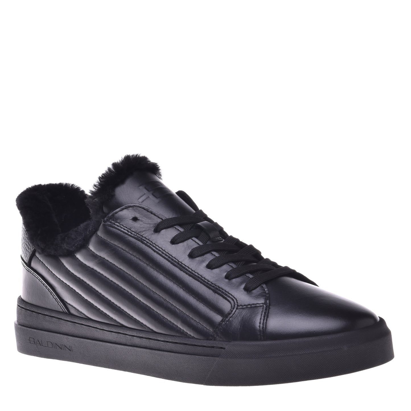 Baskets en cuir et cuir matelassé noir