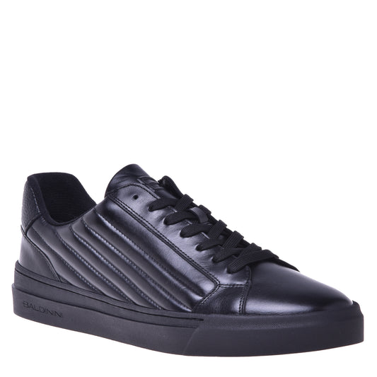 Baskets en cuir et cuir matelassé noir