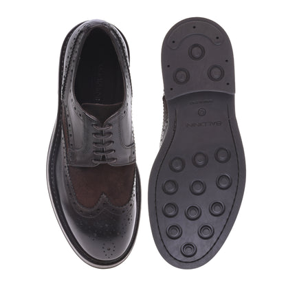 Derbies marron foncé en daim et cuir