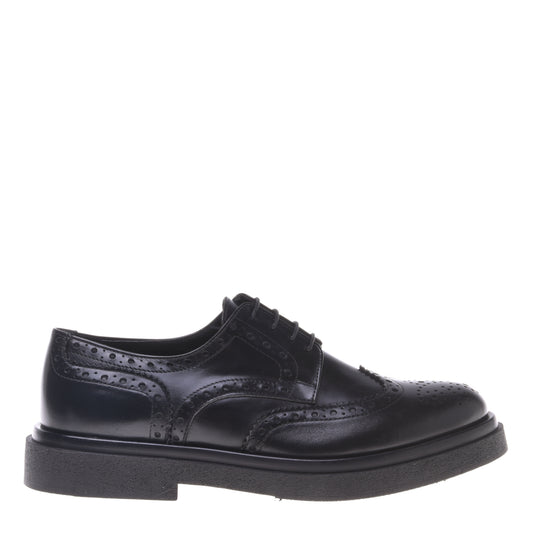 Derbies en cuir noir