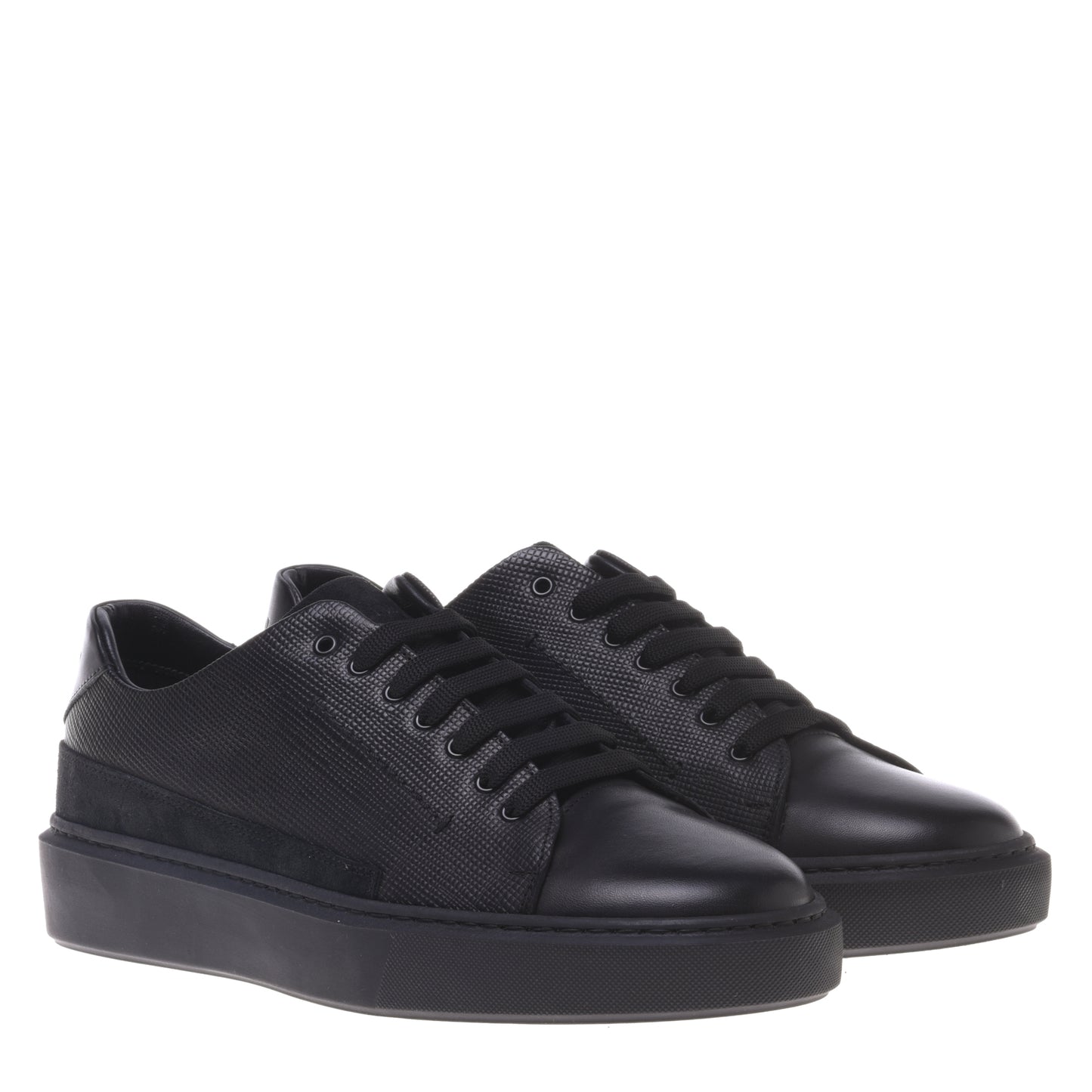 Sneakers en cuir imprimé noir