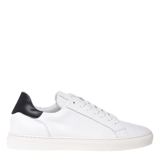 Sneaker in pelle martellata bianca