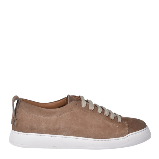 Beige suede sneaker
