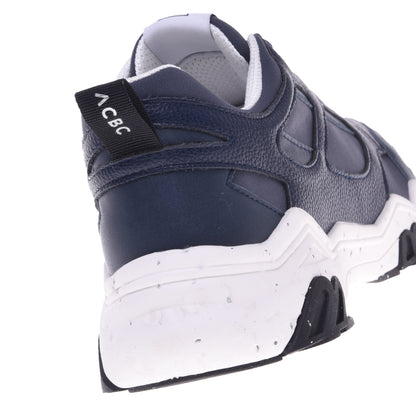 Baskets bleues en simili cuir