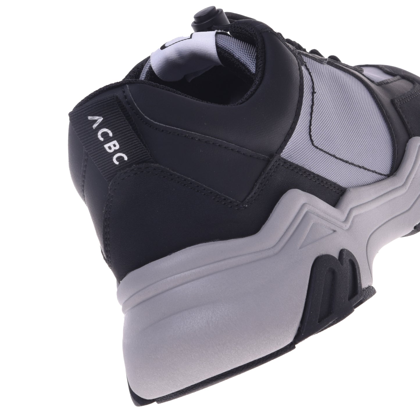 Baskets en simili cuir noires et grises