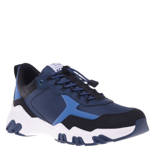 Baskets bleues et noires en simili cuir