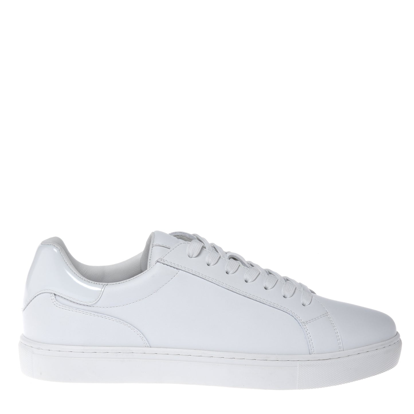 White leather sneaker