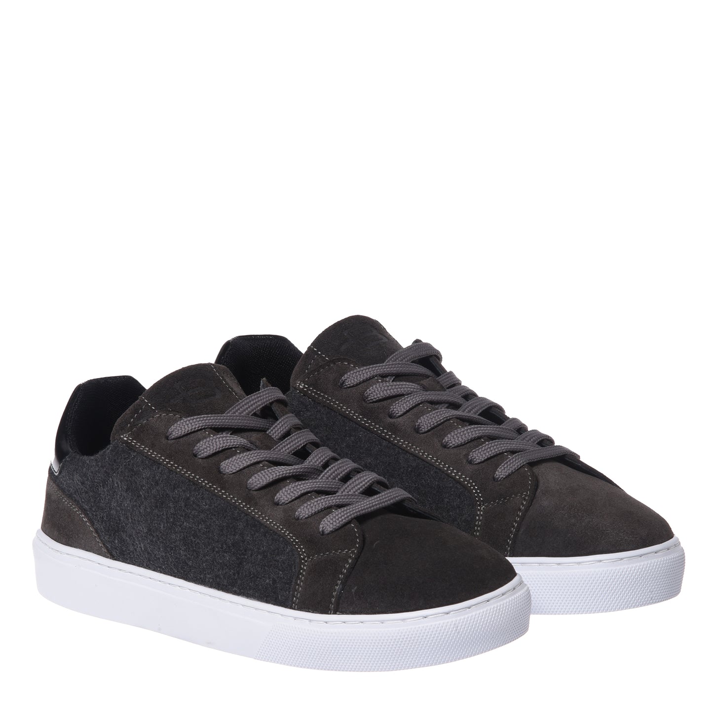 Sneakers in pelle scamosciata e lana grigia