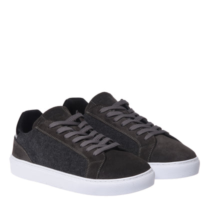 Sneakers in pelle scamosciata e lana grigia