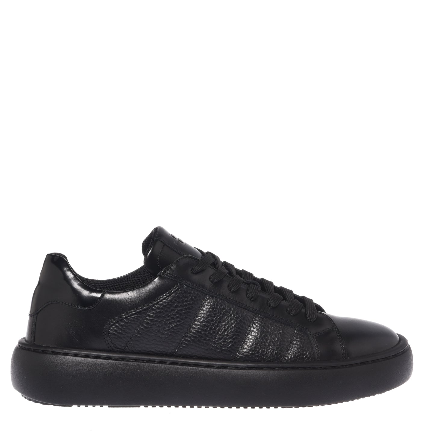 Blue quilted leather sneakers