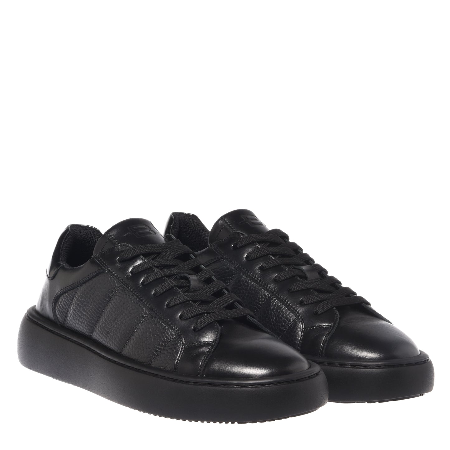 Blue quilted leather sneakers