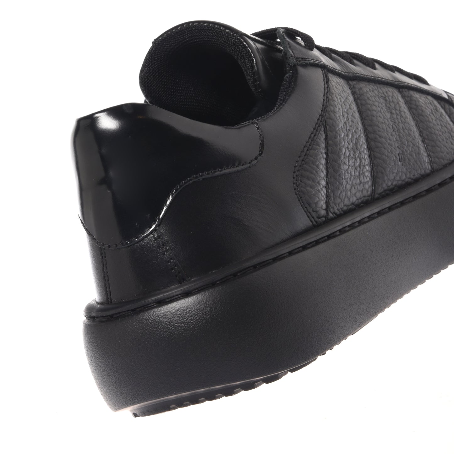 Blue quilted leather sneakers
