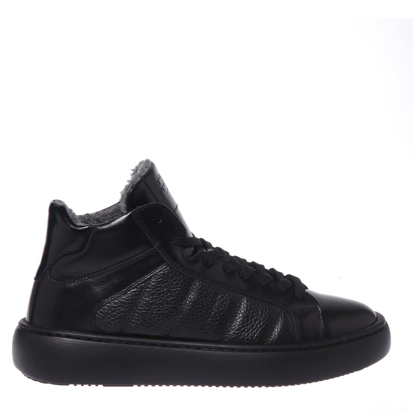 Black quilted leather sneakers