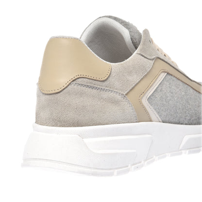 Sneakers in pelle scamosciata e lana bianco sporco