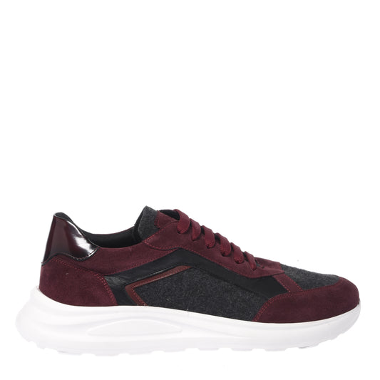 Sneakers in pelle scamosciata bordeaux e lana grigia