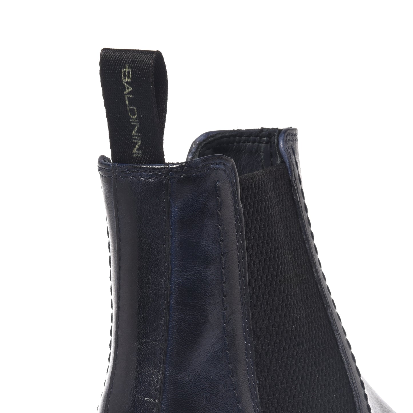 Bottine en cuir bleu délavé