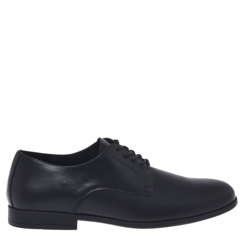Derby lace-up en cuir noir