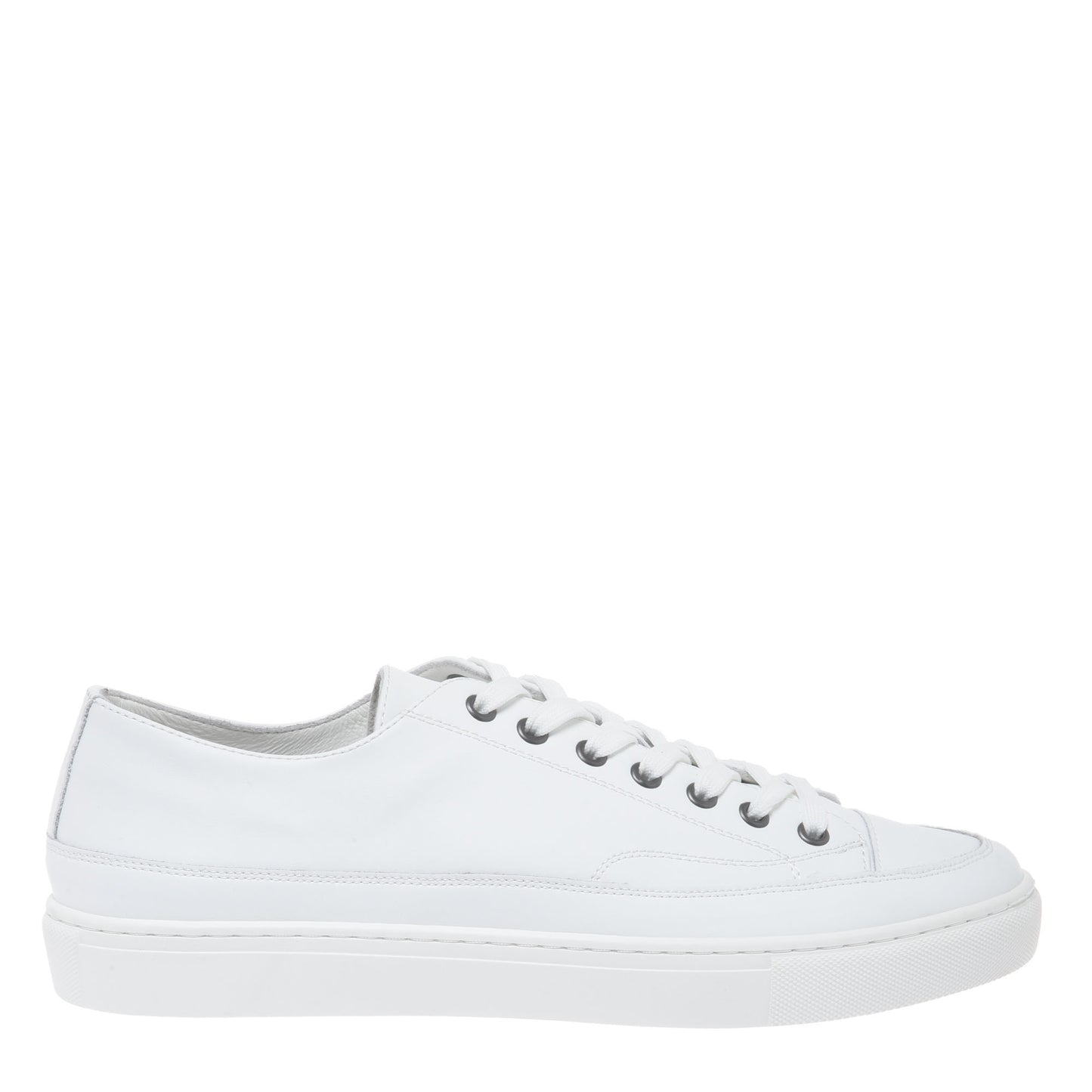 White leather sneaker