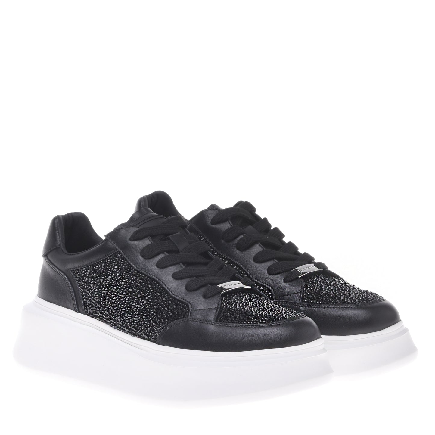 Sneakers noires en cuir de veau avec strass