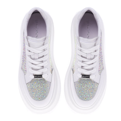 Sneakers blanches en cuir de veau avec strass