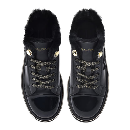 Baskets vernies en cuir noir