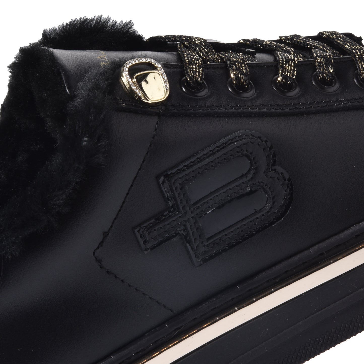 Baskets vernies en cuir noir