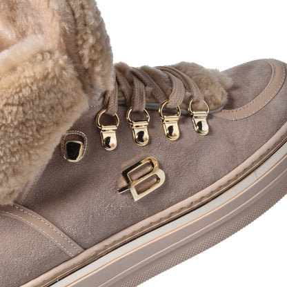 Baskets en mouton et daim beige