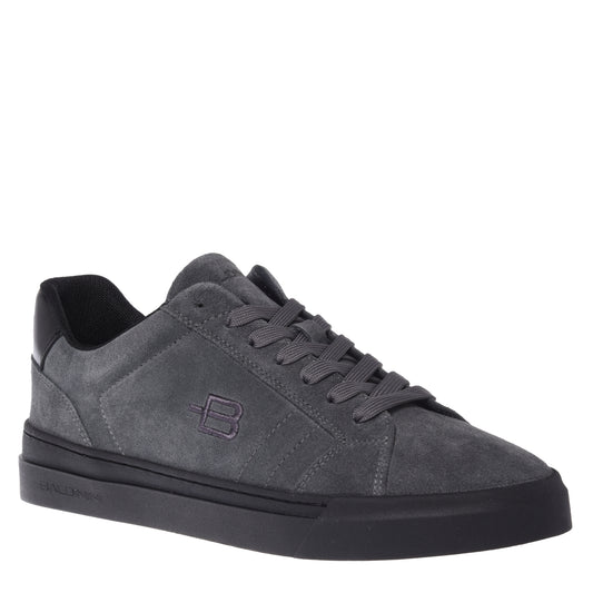 Baskets en daim gris foncé