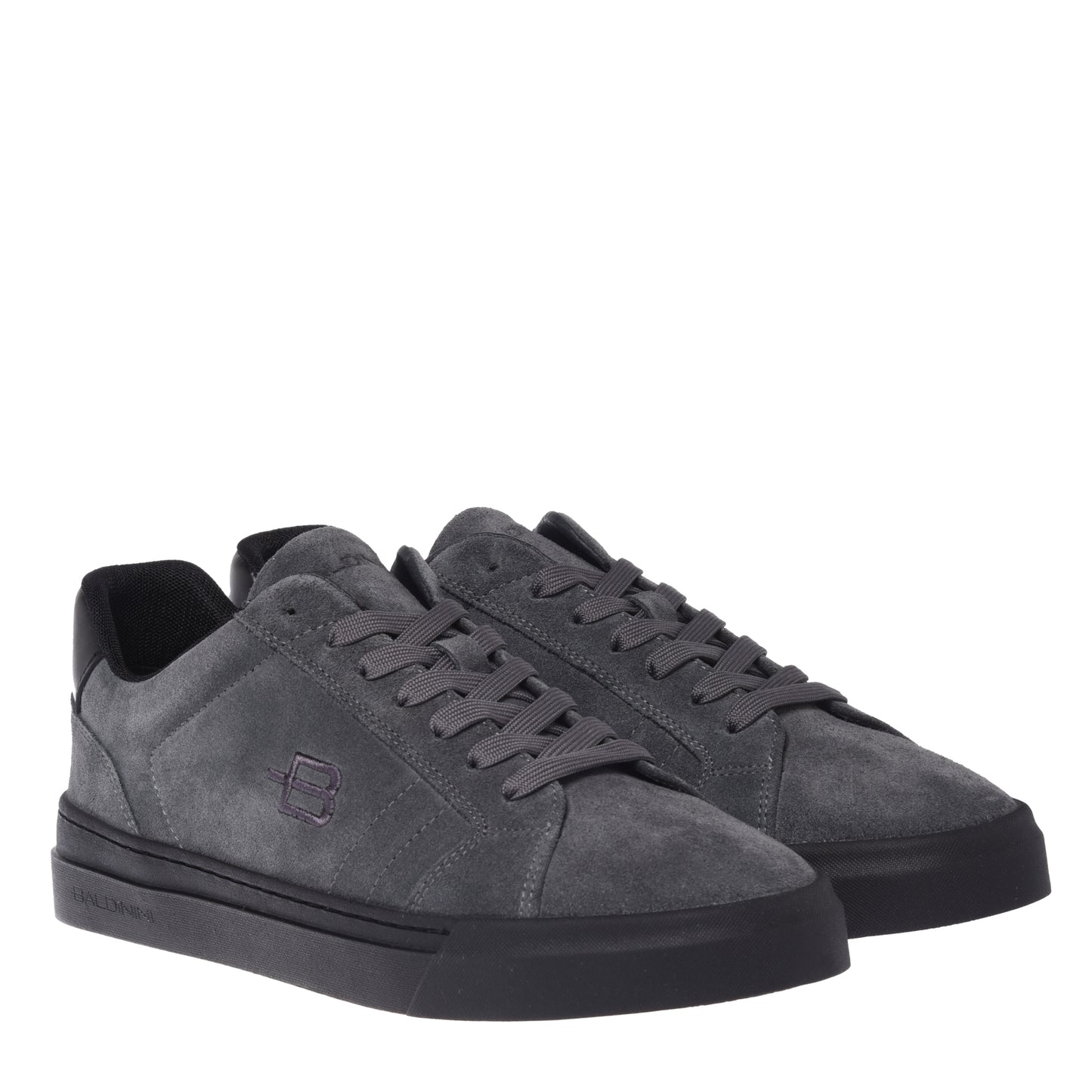 Baskets en daim gris foncé
