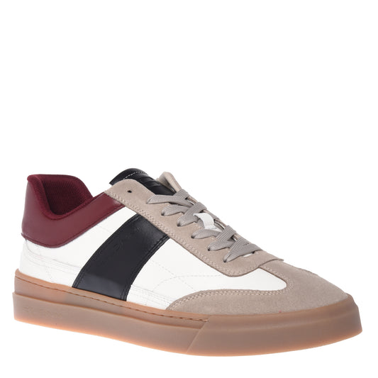 Baskets en daim et cuir taupe et blanc