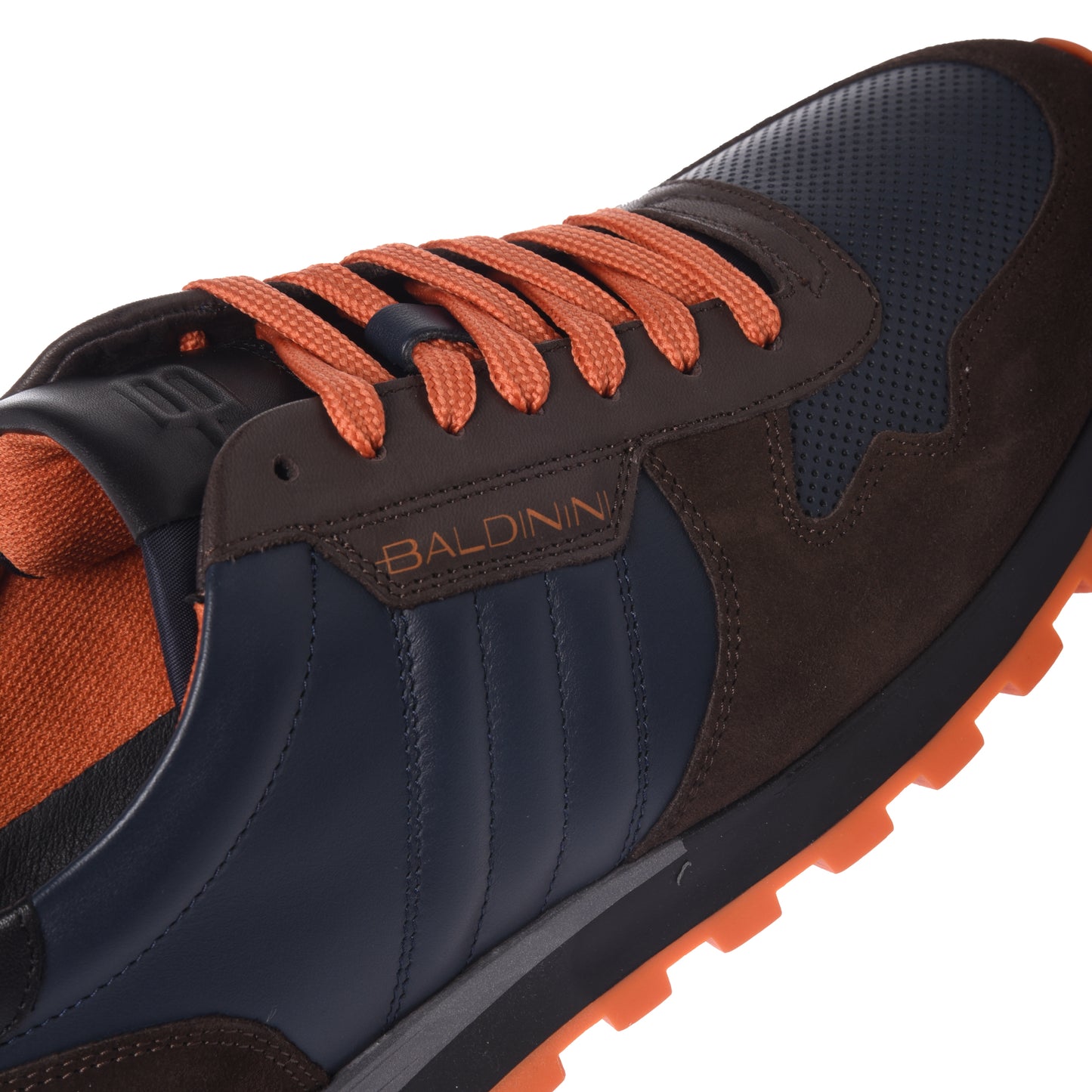 Baskets en daim et cuir marron foncé et bleu