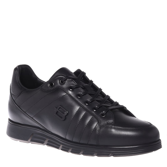 Baskets en cuir noir