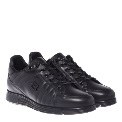 Baskets en cuir noir