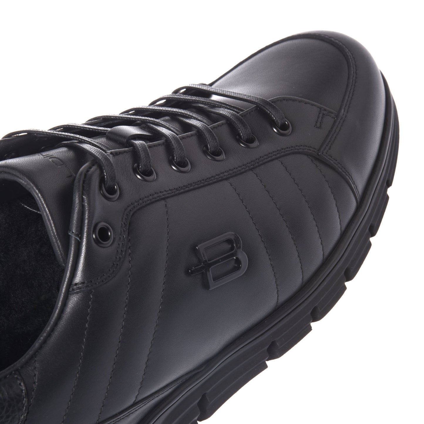 Baskets en cuir noir