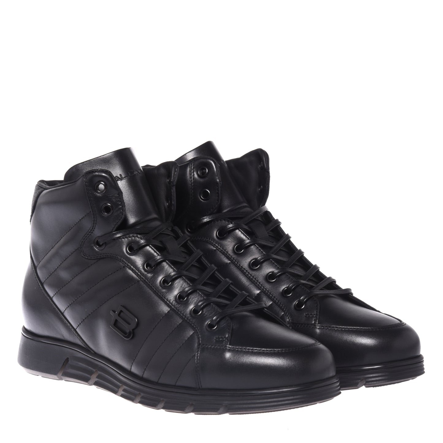 Baskets en cuir noir