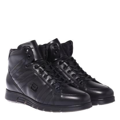 Baskets en cuir noir